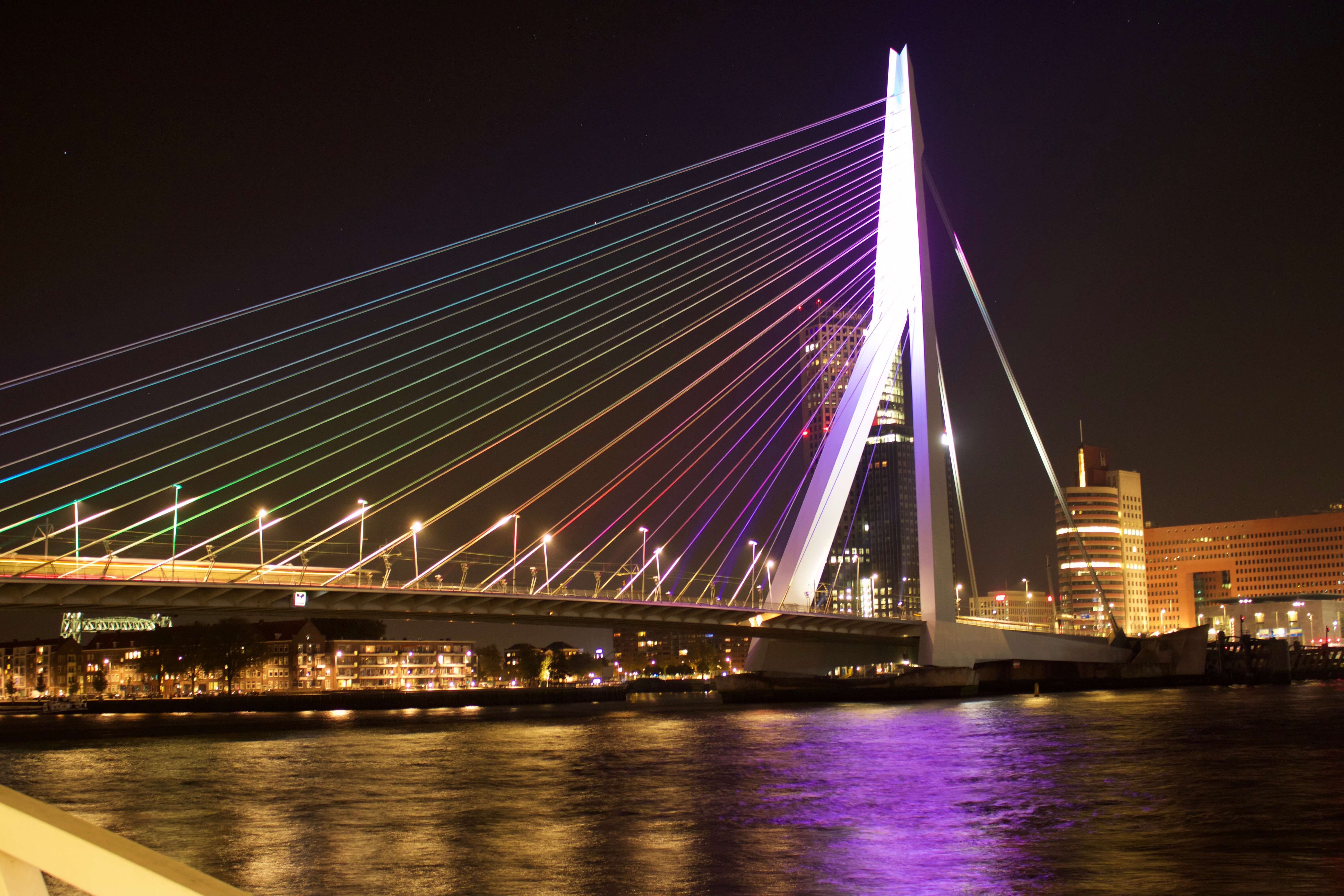 Vereinsreise Rotterdam, Erasmusbrücke Nacht