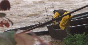 Hochwasser Weidling auspumpen